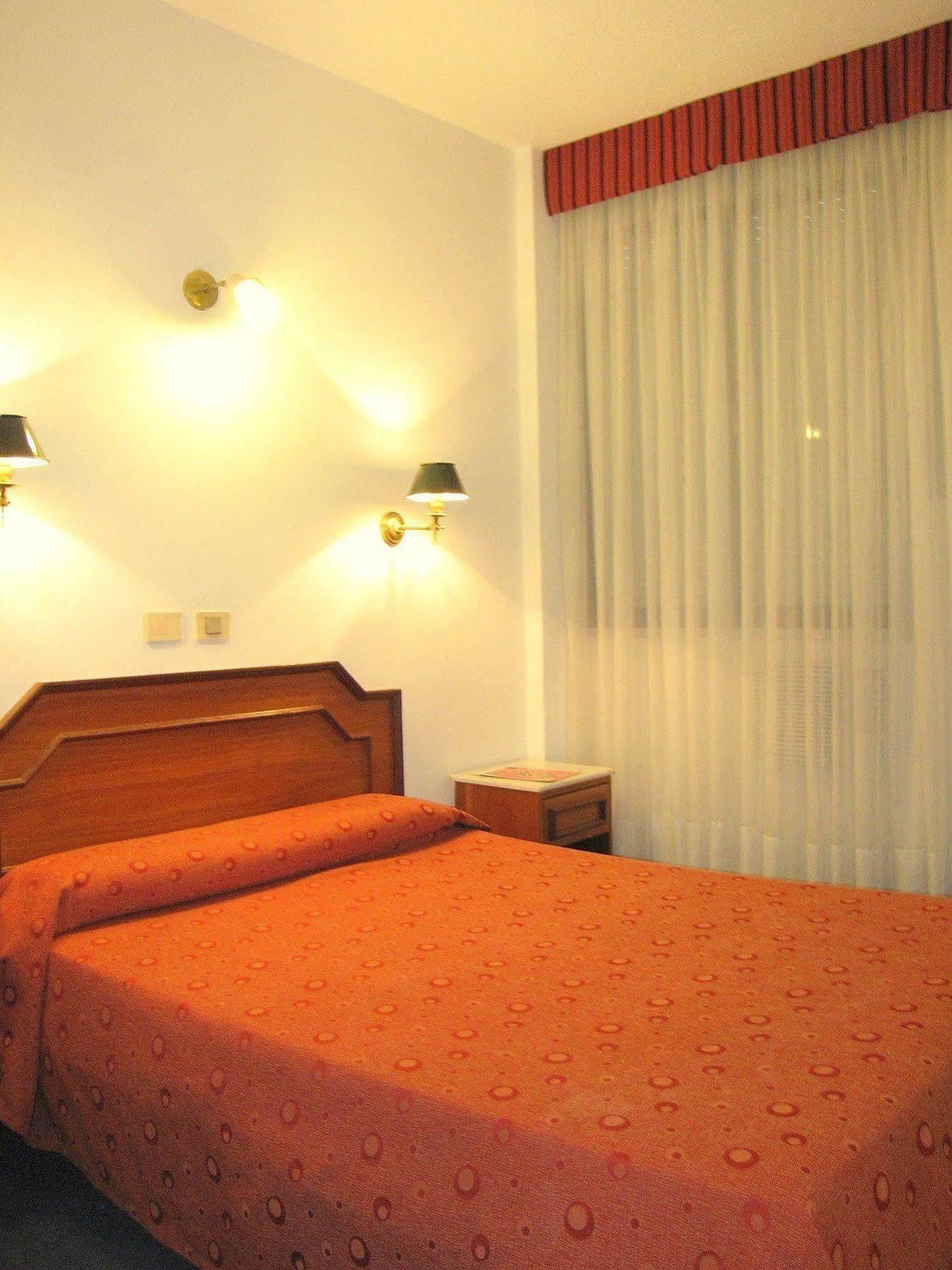 Hotel Tres Sargentos Buenos Aires Zewnętrze zdjęcie
