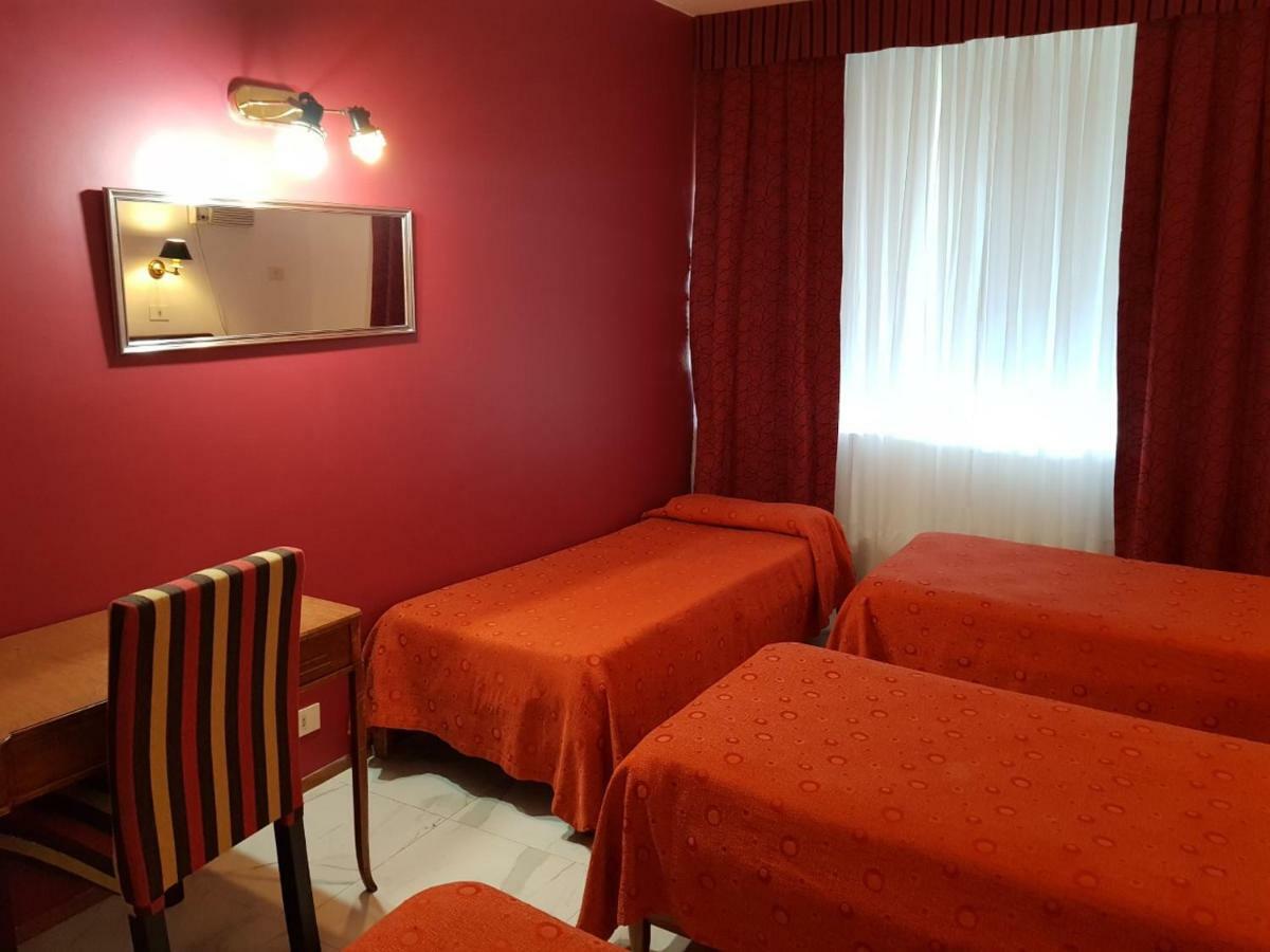 Hotel Tres Sargentos Buenos Aires Zewnętrze zdjęcie